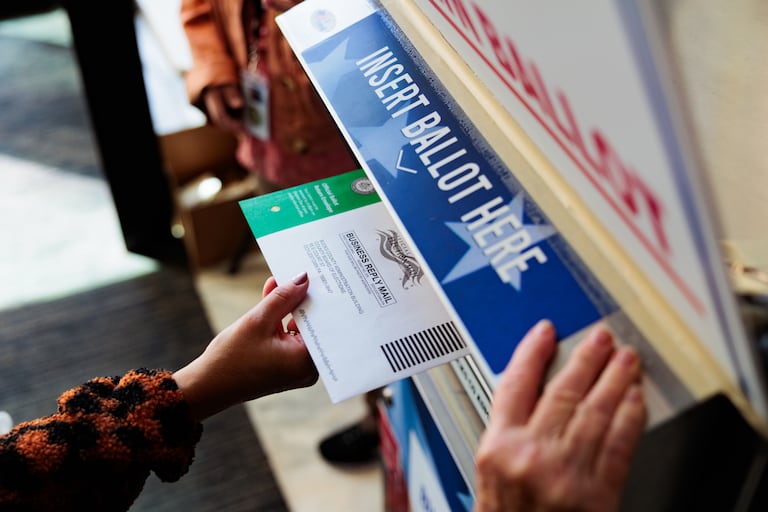 Supreme Court blocks mail ballot restrictions for November midterms