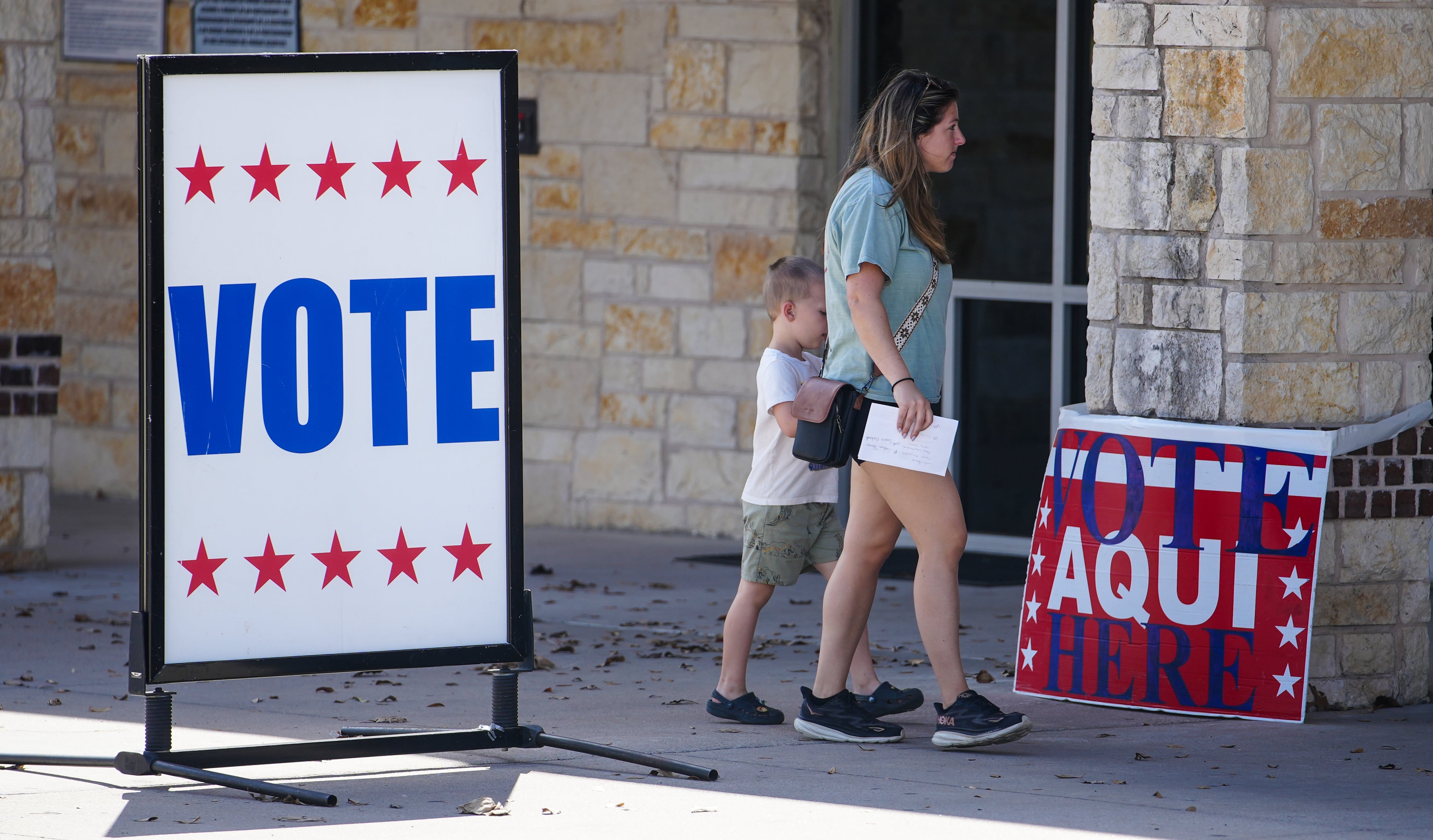 Voting rights groups sue Texas over failure to process more than 500,000 voter registrations