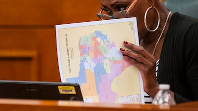Supreme Court lets Texas keep new congressional map while legal battle continues